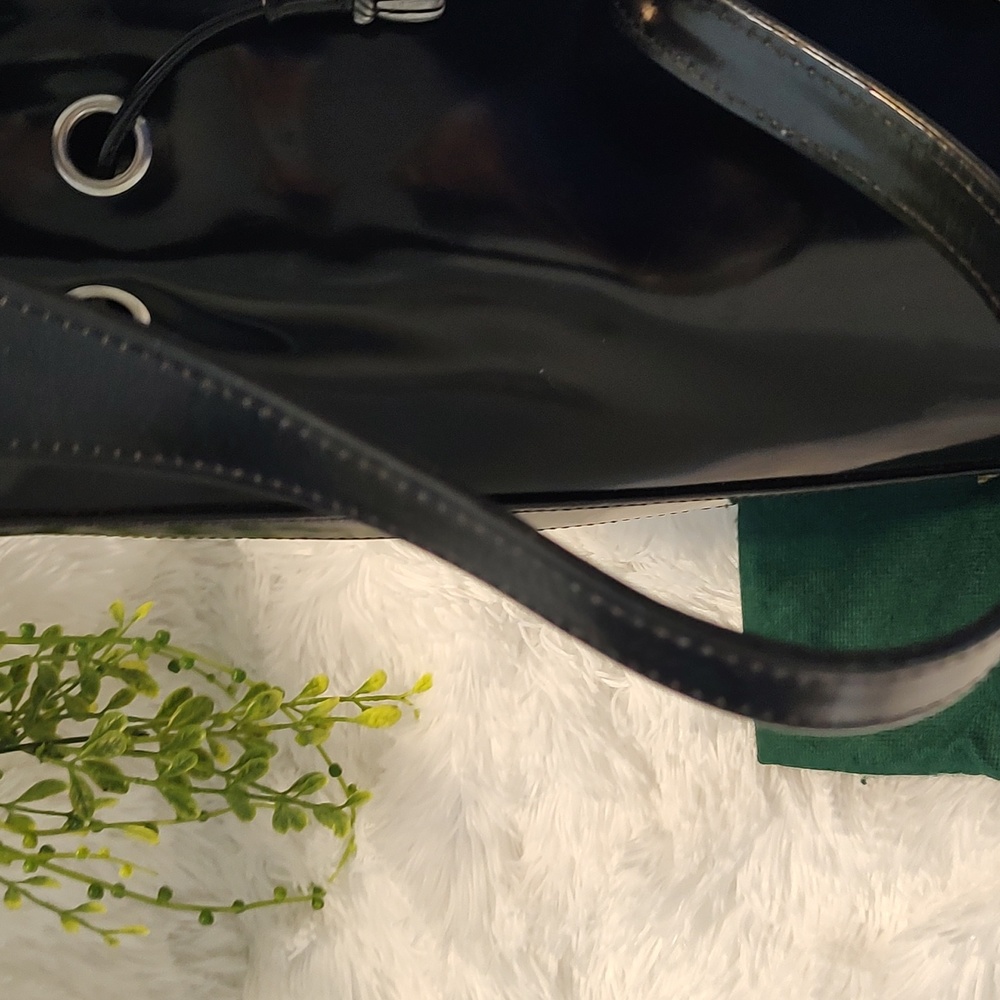 Vintage 1993 Vicenza Patten Leather Sling Bag - Picture 6 of 9